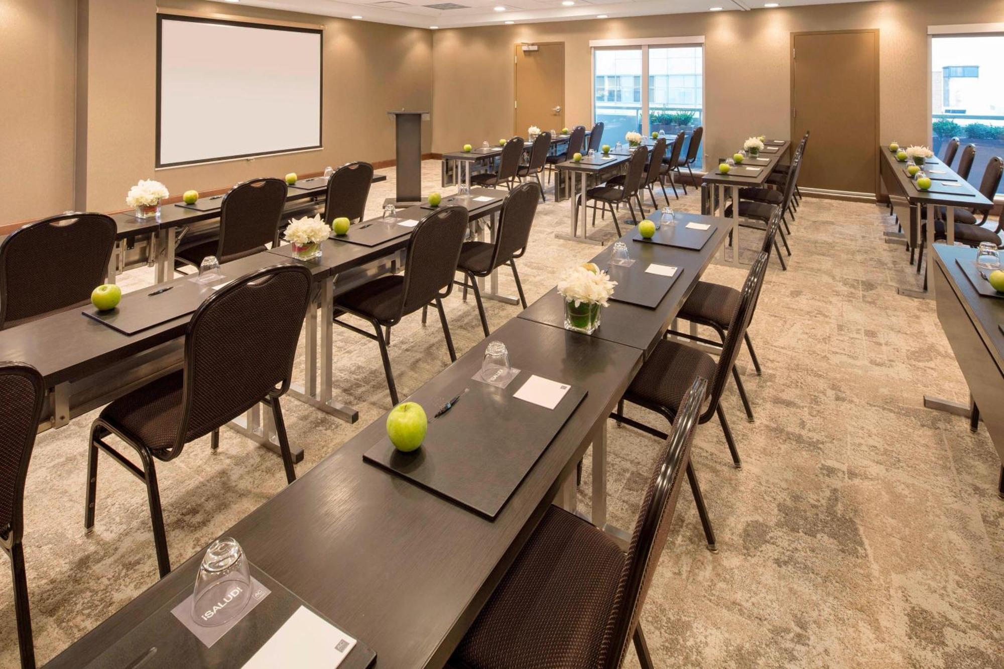 Ac Hotel Chicago Downtown Экстерьер фото